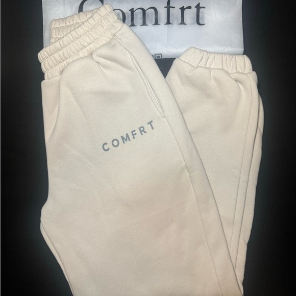 NWT- Comfrt sweatpants - Picture 3 of 6